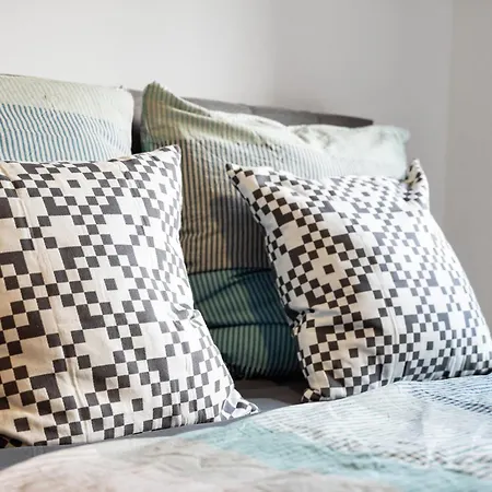 דירה Karibu Nyumbani - Tolle Maisonette-wohnung Mit Arbeitsplatz Und Balkon