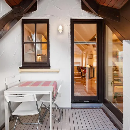 Karibu Nyumbani - Tolle Maisonette-wohnung Mit Arbeitsplatz Und Balkon Apartment Aidlingen