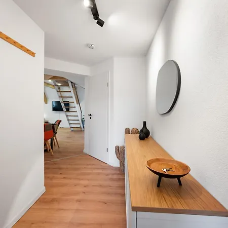 Karibu Nyumbani - Tolle Maisonette-wohnung Mit Arbeitsplatz Und Balkon Aidlingen