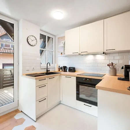 Karibu Nyumbani - Tolle Maisonette-wohnung Mit Arbeitsplatz Und Balkon Apartment Aidlingen
