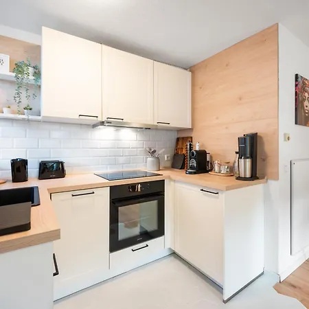 Karibu Nyumbani - Tolle Maisonette-wohnung Mit Arbeitsplatz Und Balkon * Aidlingen