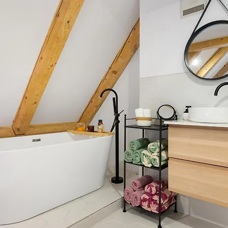 Karibu Nyumbani - Tolle Maisonette-wohnung Mit Arbeitsplatz Und Balkon דירה *