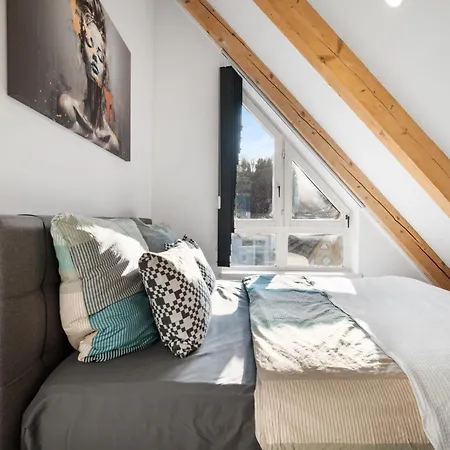Karibu Nyumbani - Tolle Maisonette-wohnung Mit Arbeitsplatz Und Balkon Apartment Aidlingen