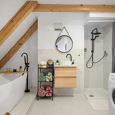 Karibu Nyumbani - Tolle Maisonette-wohnung Mit Arbeitsplatz Und Balkon Aidlingen